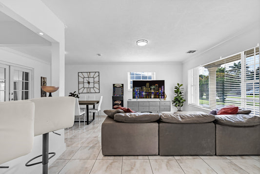 Cozy Miami Private Pool House W/ Arcade Games, BBQ