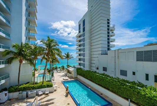 Sorrento JR Ocean View 2 Queen Beds Fontainebleau