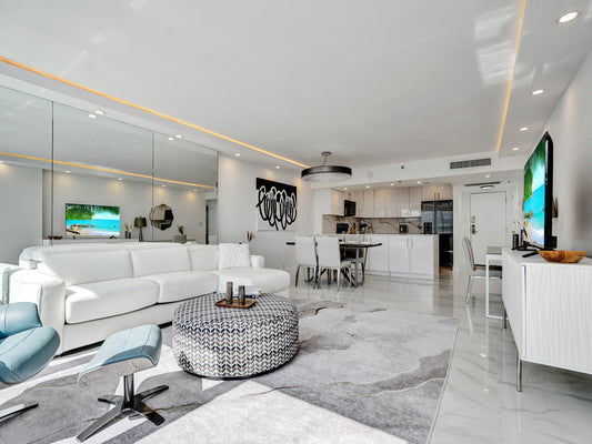 Luxury Oceanfront Condo Magnificent Views 701