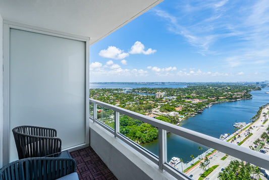 Jr Suite Presidential Design Ocean Fontainebleau