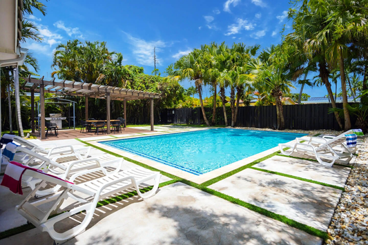 *7040**Deluxe 5BR/3BA Villa in South Florida, Hollywood Lakes near Beach - Main Image