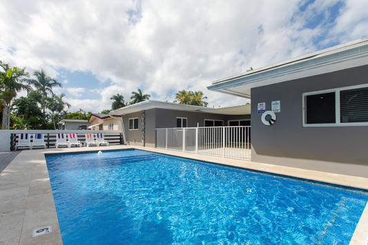 *7025**Top Luxury 5BR/3BA Villa in Hollywood Lakes, Florida - Main Image