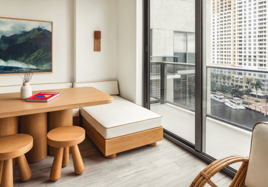 *3131**1 Bedroom Junior Suite with River View – Modern Comfort & Natural Light - Main Image