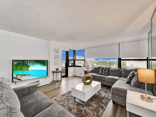 Huge 2BD Miami beach with beach service - 720