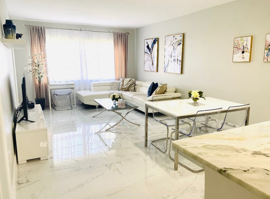 *2011**Stylish 1-bed, 1-bath Apartment in Aventura Offers Comfort, Convenience, and Luxury - Main Image