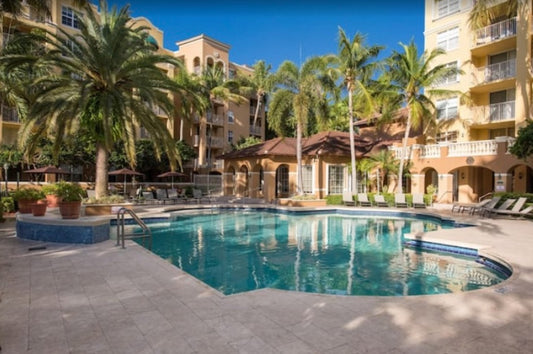 *4604**Aventura Stay | Pool+Gym | Near Beach | 7 min Mall Vrbo - Main Image